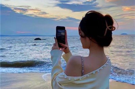 广东警方通报全红婵遭网暴事件：徐某在其创建的微信群变换昵称多次发表侮辱性言论已被行拘十日并处罚款